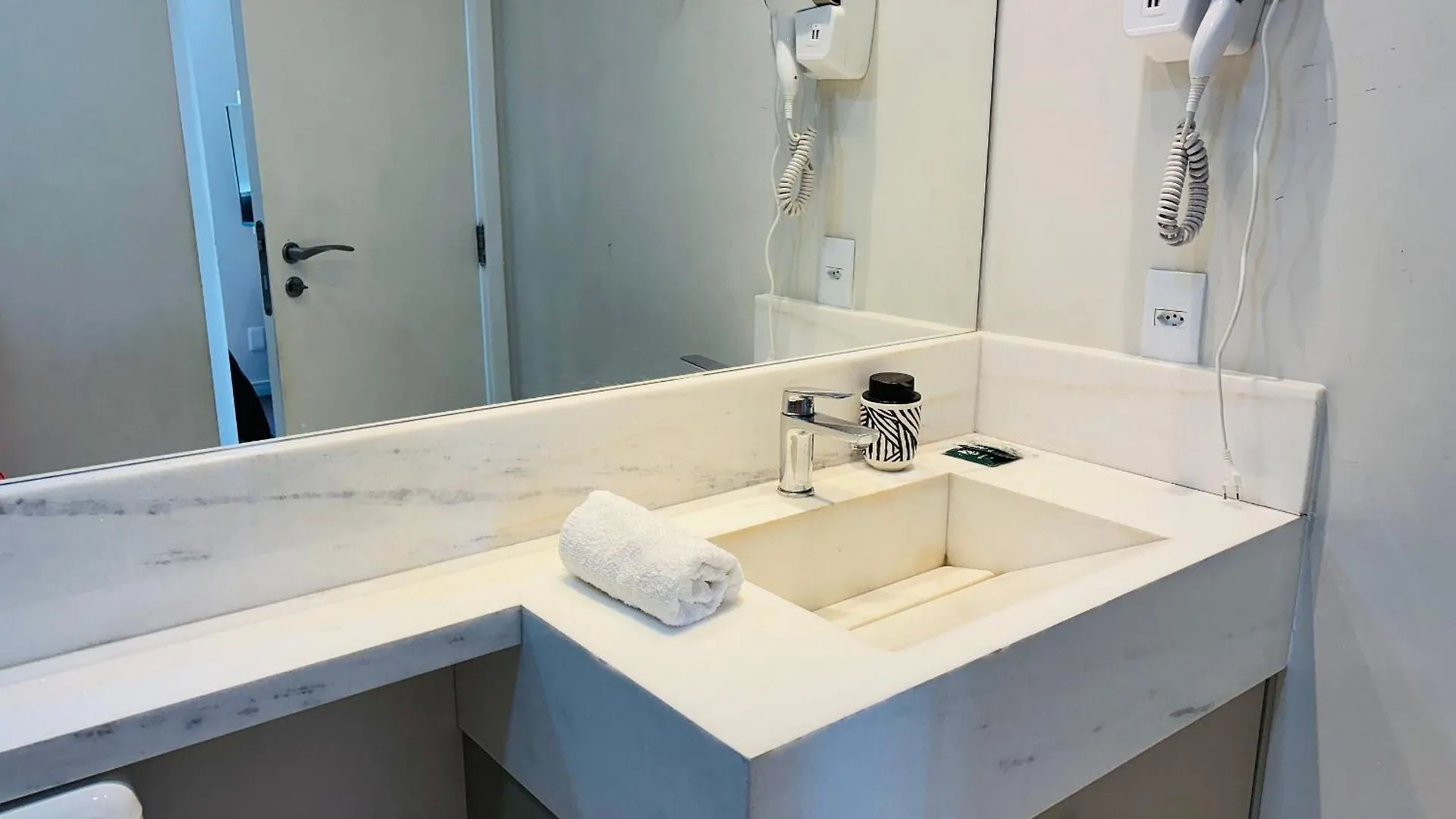 Morada Deluxe Vila Olimpia - Flat Em Hotel Moderno Em Bairro Nobre São Paulo Apartmán