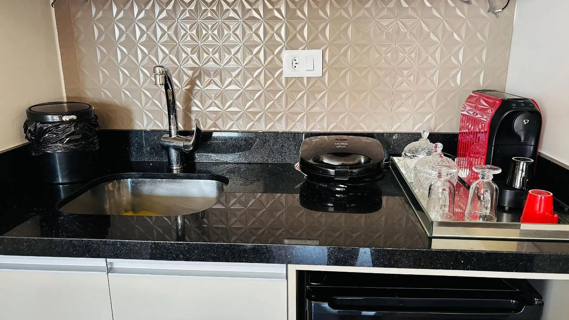 Morada Deluxe Vila Olimpia - Flat Em Hotel Moderno Em Bairro Nobre São Paulo